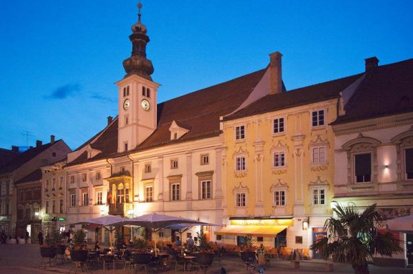 Weinselig und weltoffen